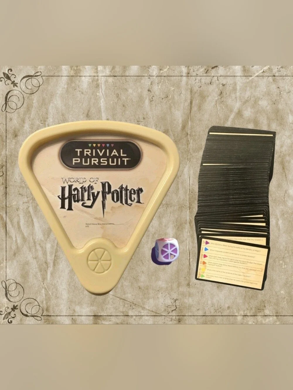 WORLD OF HARRY POTTER TRIVIAL PURSUIT HASBRO & UNO HARRY POTTER EDITION MATTEL